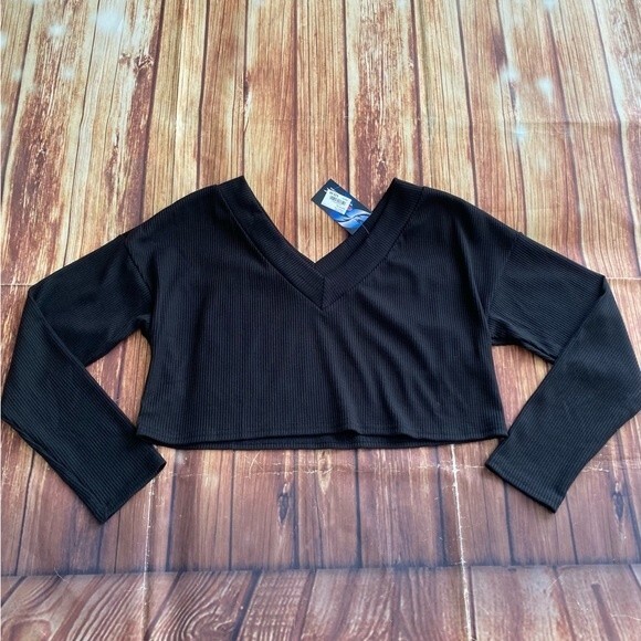 Genx Clothing Women’s Long Sleeve V Neck Rib Knitted Black Crop Top Size Small - Picture 4 of 10